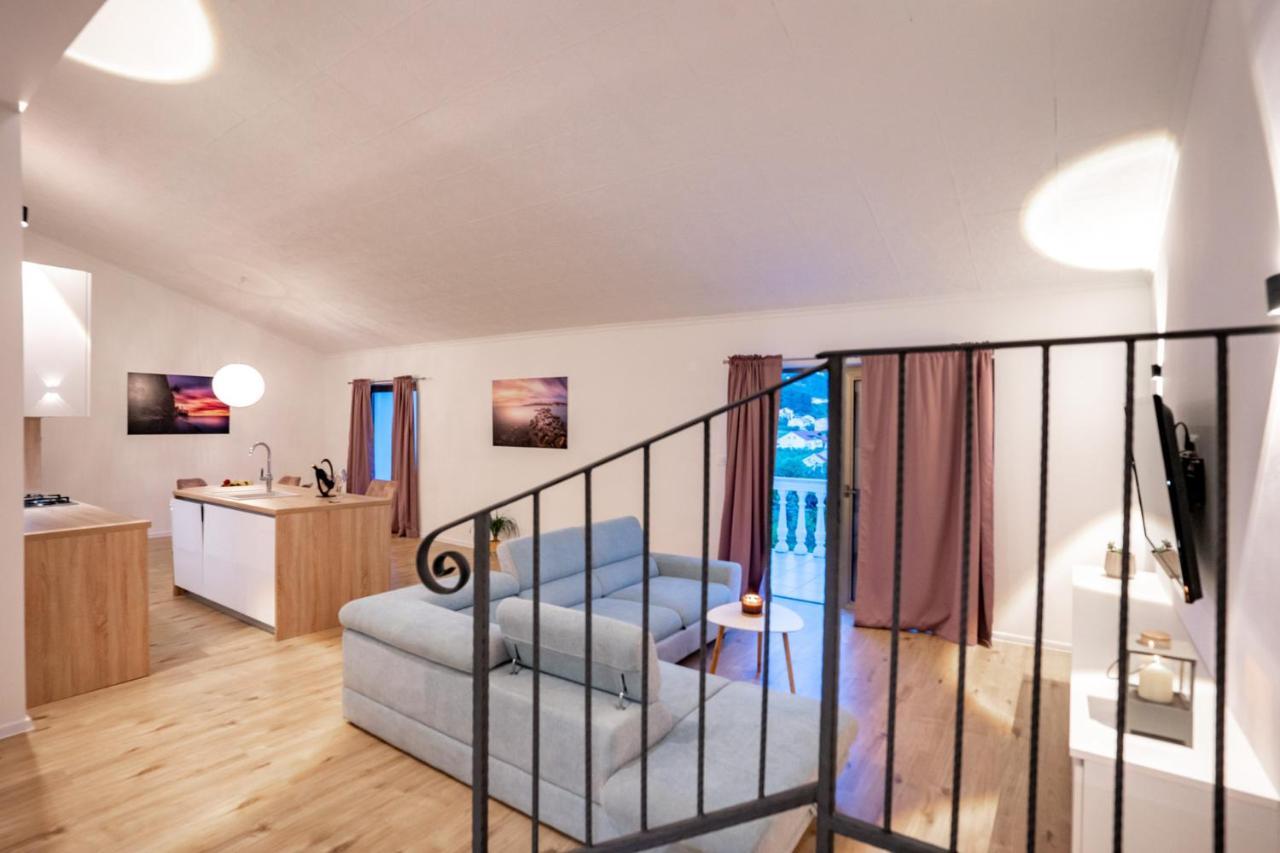 Grgurić apartments Palit Zewnętrze zdjęcie