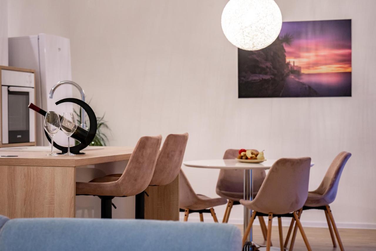 Grgurić apartments Palit Zewnętrze zdjęcie