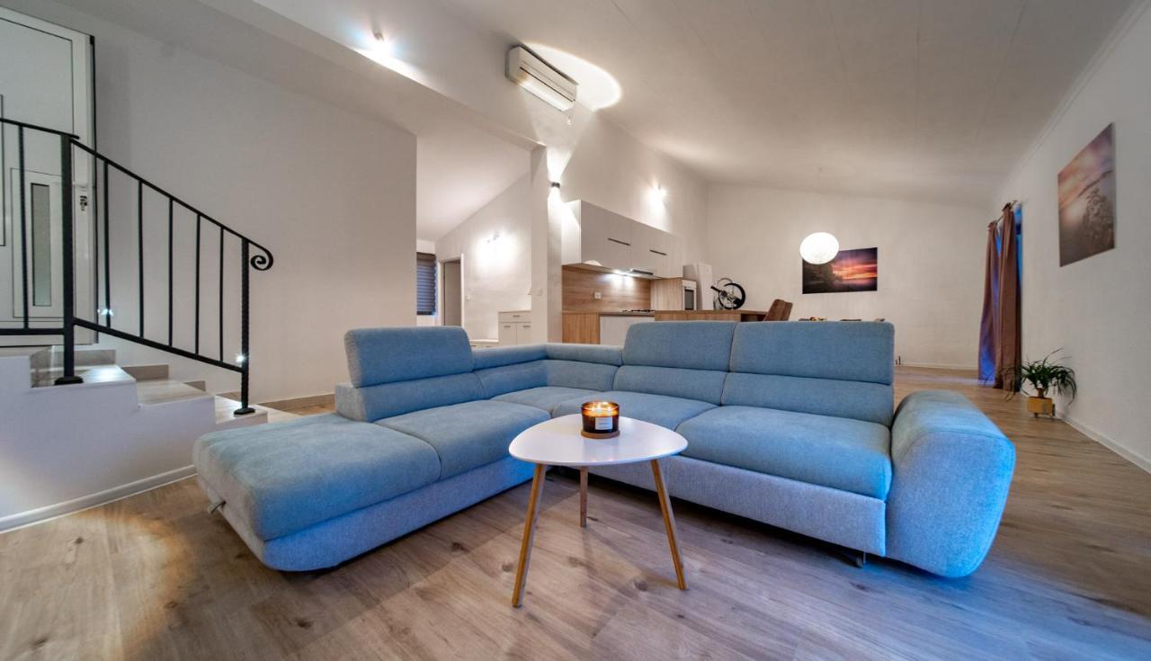 Grgurić apartments Palit Zewnętrze zdjęcie