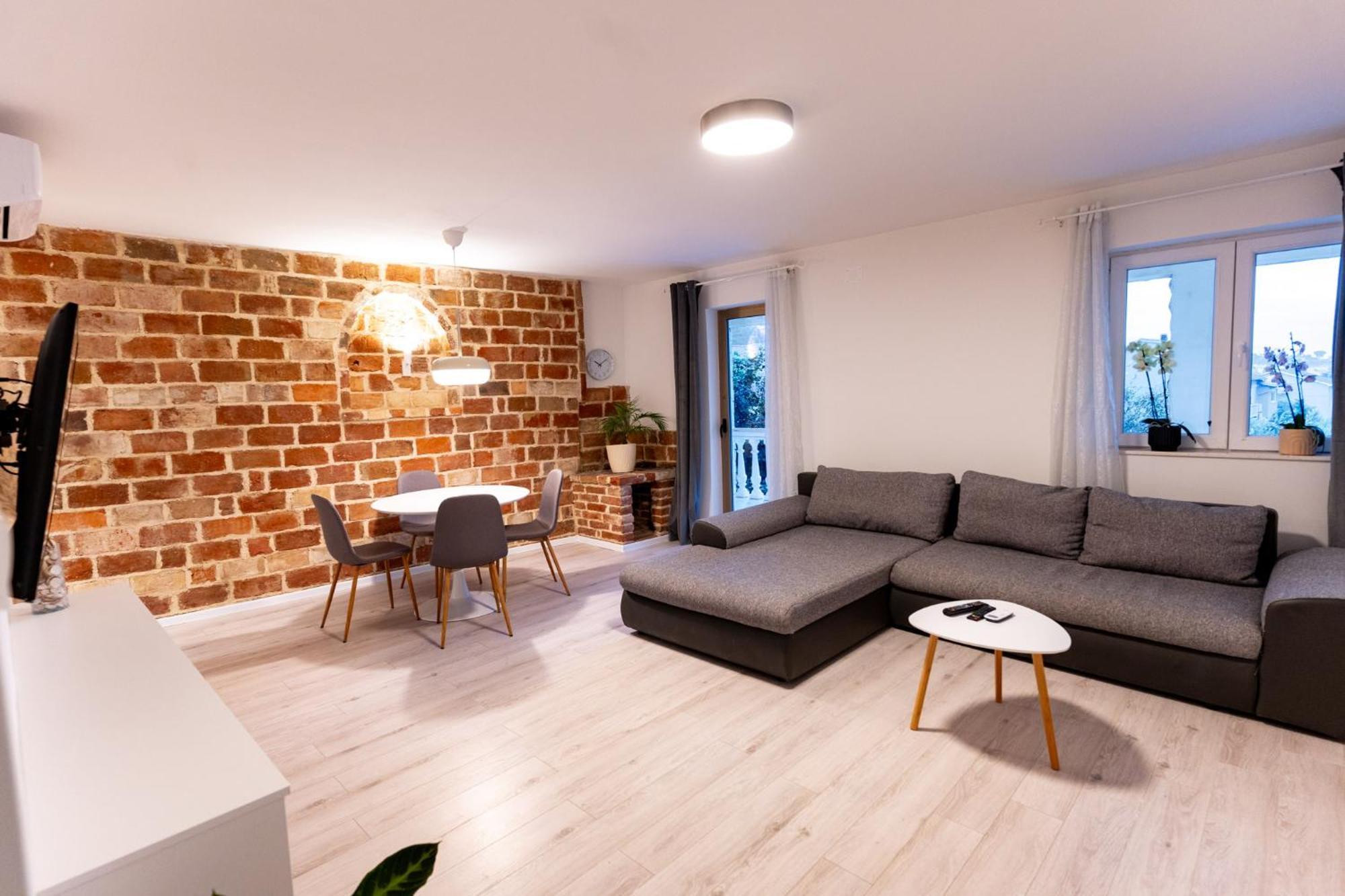 Grgurić apartments Palit Zewnętrze zdjęcie